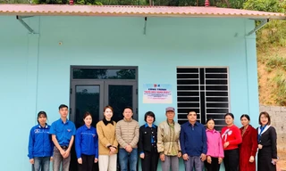 Trao nhà hạnh phúc cho trẻ nghèo xứ Lạng