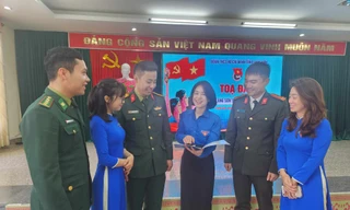 Trao đổi "Tuổi trẻ Lạng Sơn sắt son niềm tin với Đảng". Ảnh: Duy Chiến 