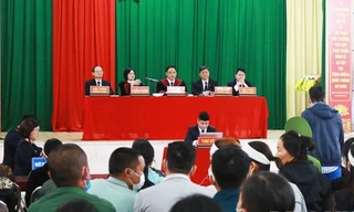 Quang cảnh phiên tòa. Ảnh: LS