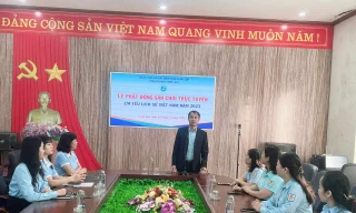 Triển khai cuộc thi tìm hiểu lịch sử Việt Nam. Ảnh: Duy Chiến 