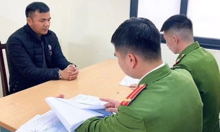 Đối tượng Vi Văn Đức tại cơ quan công an -Ảnh: TL