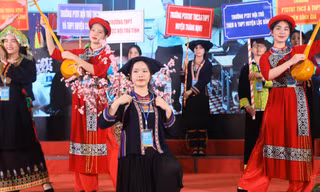 Đa sắc màu dân tộc xứ Lạng. 