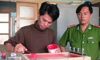 Bắt đối tượng chuyên 'cấp' bằng tại phòng trọ