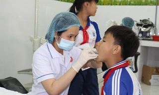 Luật đã quy định BHYT đối với HSSV là bắt buộc, không phải là tự nguyện. Ảnh minh họa: Internet