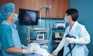 Nội soi dạ dày để xác định mức độ thương tổn, kích thước polyp (nếu có). Ảnh minh hoạ: Internet