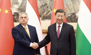 Thủ tướng Hungary Viktor Orban trong cuộc gặp Chủ tịch Trung Quốc Tập Cận Bình tại Bắc Kinh ngày 8/7. (Ảnh: China Daily)