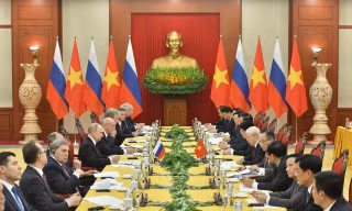 Tổng Bí thư Nguyễn Phú Trọng và Tổng thống Nga Putin trao đổi nhiều vấn đề quan trọng