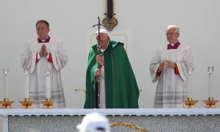 Giáo hoàng Francis chủ trì thánh lễ ở thành phố Trieste ngày 7/7. (Ảnh: Reuters)