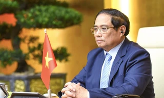 Thủ tướng Phạm Minh Chính dự hội nghị bằng hình thức trực tuyến. (Ảnh: VGP)