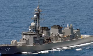 Tàu khu trục Sazanami của Nhật Bản. (Ảnh: seaforces)