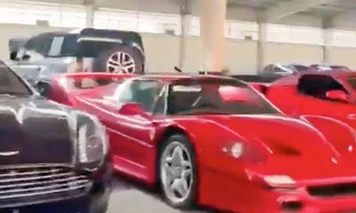 Tổng thống Syria bỏ lại bộ sưu tập xe sang đồ sộ