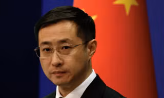 Phát ngôn viên Bộ Ngoại giao Trung Quốc Lâm Kiến. (Ảnh: Reuters)