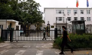 Đại sứ quán Myanmar tại Bắc Kinh. (Ảnh: Reuters)