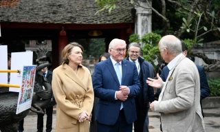 Tổng thống Đức Frank- Walter Steinmeier và Phu nhân thăm Văn Miếu - Quốc Tử Giám
