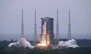 Tên lửa Trường Chinh 8 được phóng lên ngày 19/3. (Ảnh: CNSA)