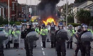 Đợt biểu tình bạo loạn ở Anh nổ ra ngày 30/7. (Ảnh: Getty)