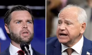 Hai ứng viên phó tổng thống Mỹ JD Vance (bìa trái) và Tim Walz. (Ảnh: AP)