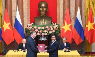 Việt Nam - Liên bang Nga ký 11 văn kiện hợp tác 