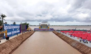 Lễ khởi công dự án kênh đào Funan Techo ngày 5/8. (Ảnh: Phnom Penh Post)