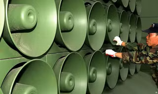 Dàn loa cỡ lớn của Hàn Quốc. (Ảnh: dpa)