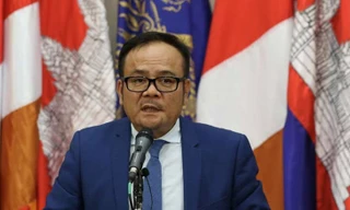 Ông Sin Chanserivutha bác bỏ thông tin về MH370. (Ảnh: Khmer Times)