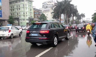 Xe Audi phục vụ APEC tại Hà Nội. Ảnh: Tuấn Nguyễn