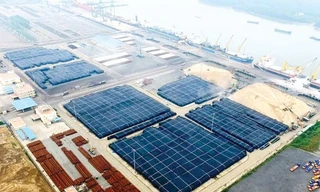 Kho nhôm khổng lồ tại Vũng Tàu năm 2016 của Cty TNHH Nhôm Toàn cầu Việt Nam. Ảnh: The Wall Street Journal 