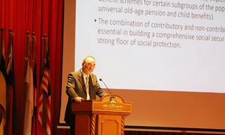 Công nghệ thông tin và Truyền thông: Trao quyền đổi mới an sinh xã hội