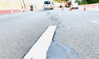 Lâm Đồng ra ‘tối hậu thư’ khắc phục lún, nứt mặt đường đèo Prenn