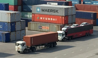 Hoạt động xuất nhập khẩu nhộn nhịp tại các cảng biển Việt Nam. Ảnh minh họa của: Tuấn Nguyễn