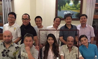 Đại sư Nam Anh và con gái trong một cuộc gặp gỡ vào tối 16/7 tại TP.HCM. Ảnh: Dân Trí.