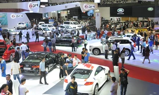 Một góc Triển lãm Ô tô quốc tế Việt Nam 2017. Ảnh: Tuấn Nguyễn