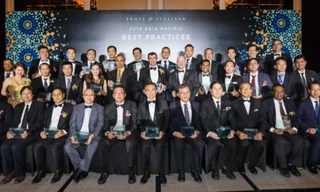 Giải thưởng ghi nhận đóng góp của doanh nghiệp trong lĩnh vực trung tâm dữ liệu và dịch vụ đám mây do Frost & Sullivan trao vào giữa tháng 11, tại Singapore