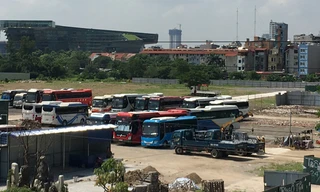 Sau vụ đội trưởng thanh tra 'mất ghế': Nhiều bãi xe lậu vẫn tồn tại