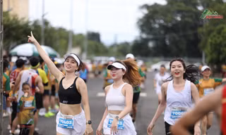 Thanh niên Đắk Lắk đua tranh ‘Bước chân đại ngàn’
