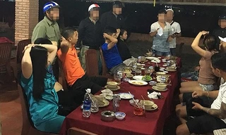 Một nhóm bắt giữ con nợ bị Công an quận 12 bắt giữ trên địa bàn TPHCM 