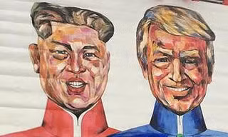 Họa sĩ vẽ tranh khủng định tặng Tổng thống Donald Trump