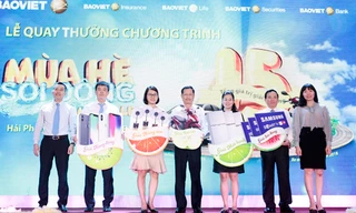 Niềm vui của những khách hàng trúng giải trong lễ quay thưởng tại Hải Phòng 