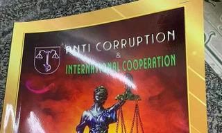 Trang bìa Tạp chí Chống tham nhũng và Hợp tác quốc tế