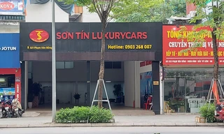 Kỳ lạ nhiều showroom bán siêu xe biếu tặng trống trơn