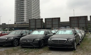 Lượng ô tô nhập khẩu về Việt Nam tăng lên dịp cuối năm