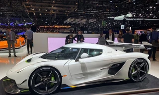 Cận cảnh siêu xe tốc độ hơn 480 km/h của Koenigsegg