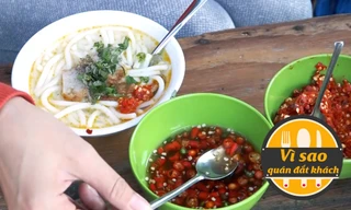 Bánh canh giá 5.000 đồng bán gần 600 tô mỗi ngày