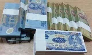 Sát Tết, phí đổi tiền lẻ tăng chóng mặt