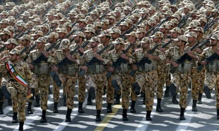 Sức mạnh đáng gờm của quân đội Iran