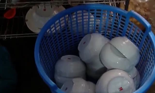 Rùng mình khi tận mắt chứng kiến các nhà hàng, quán ăn phục vụ lễ hội