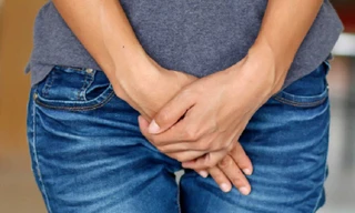 Nguy cơ suy thận khi thường nhịn tiểu