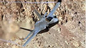 Xem chiến đấu cơ F-35 chao liệng ngoạn mục ở Thung lũng Chết của Mỹ