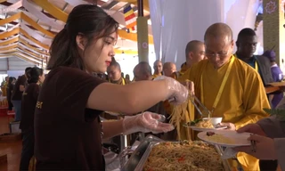 1.300 người phục vụ 150 món chay trong Đại lễ Phật đản