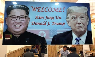 Nhiều dịch vụ ăn theo cuộc gặp thượng đỉnh Trump – Kim ở Hà Nội